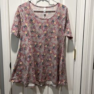 Lularoe perfect tee